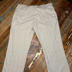 Roundtree & Yorke TravelSmart Dress Pants Men’s 42x30 Plaid Stretch Slacks